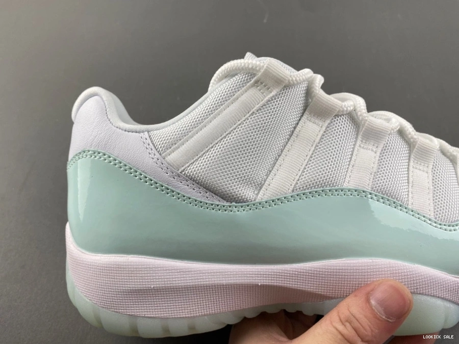 Reps Air 'Igloo' Low  11 Retro Jordan AH7860-103 0512